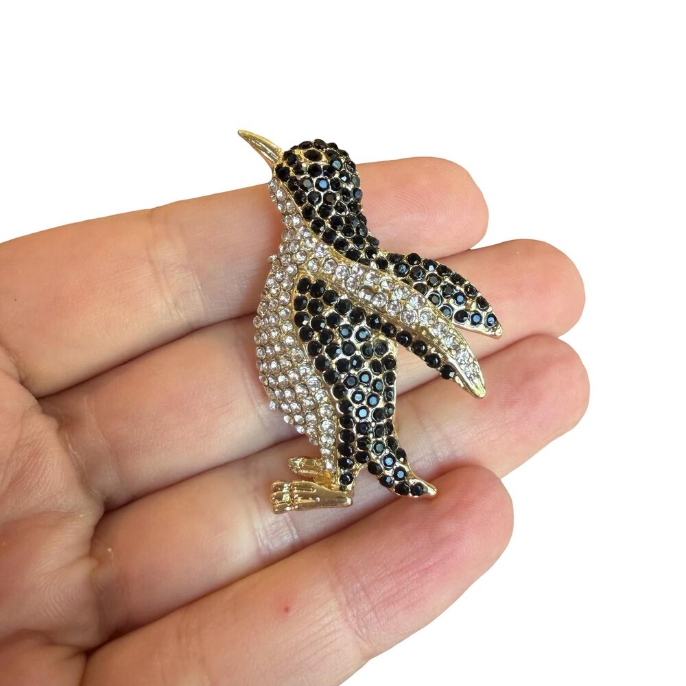 Vintage Jewelry , Penguin Brooch Rhinestone Penguin Pin